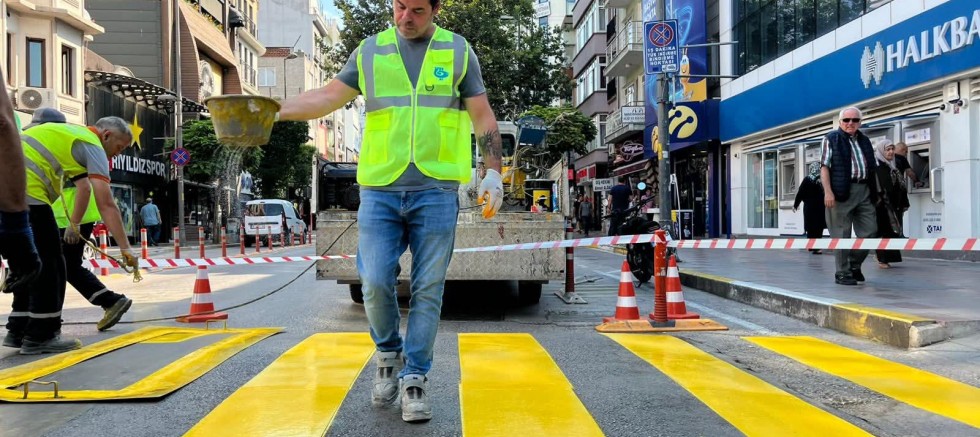 BANDIRMA BELEDİYESİ’NDEN GÖRÜNÜR GEÇİT, GÜVENLİ ADIM!