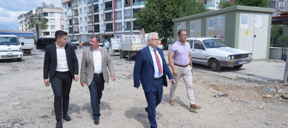 BAŞKAN DEVECİLER PAZARBAŞI CADDESİ’NDE İNCELEMELERDE BULUNDU