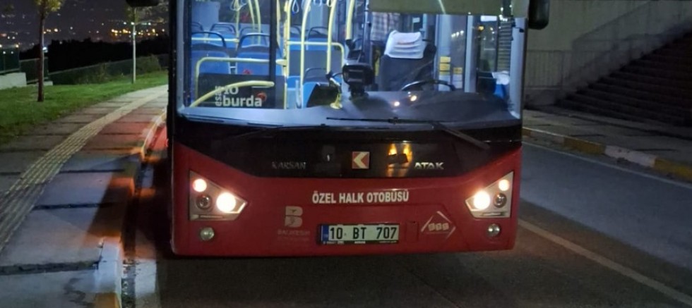 Büyükşehirden öğrencileri sevindiren ulaşım hizmeti