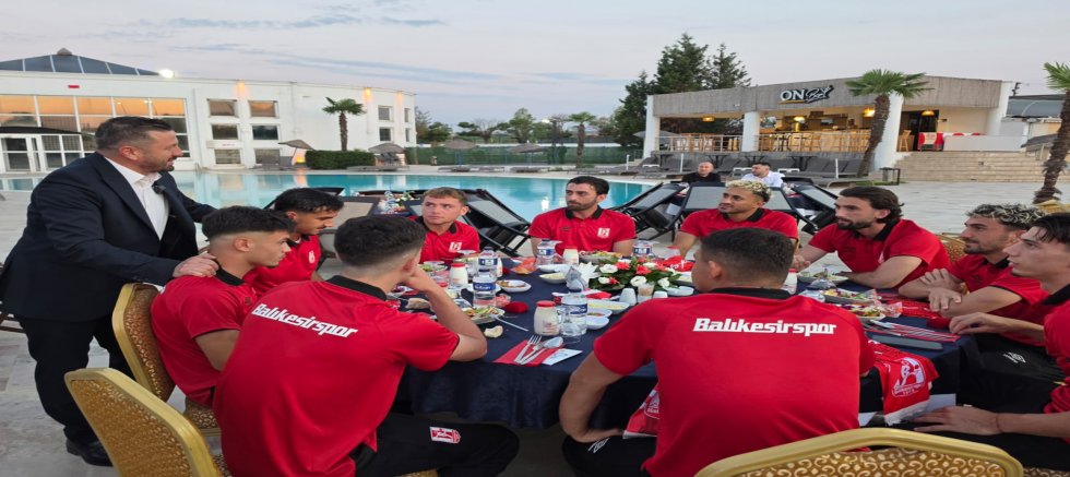  AK PARTİ'DEN BALIKESİRSPOR'A 1.000 FORMA DESTEĞİ!