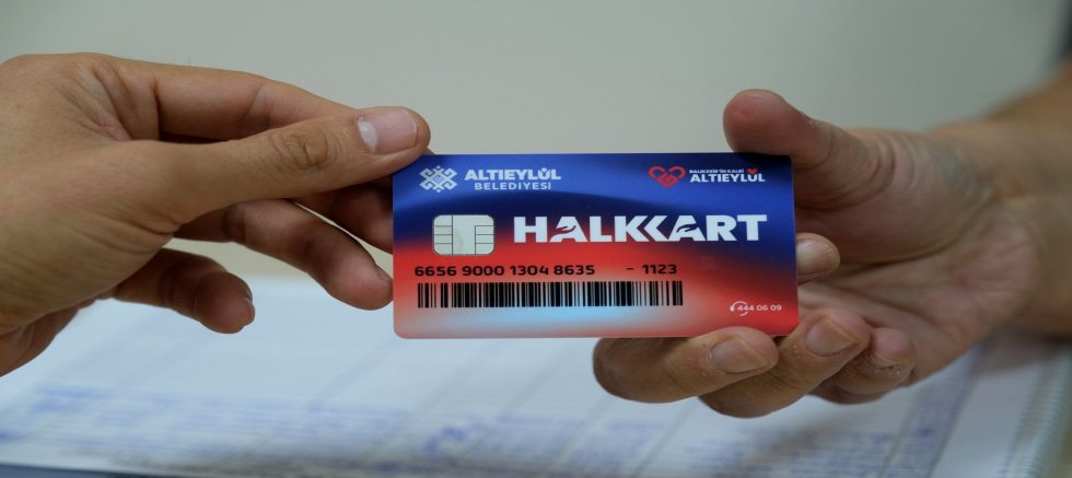 ALTIEYLÜL’DE DAYANIŞMA BÜYÜYOR, SOSYAL YARDIMLAR ARTIYOR