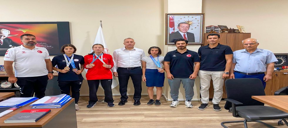  Avrupa Kupalarında Büyük Başarı