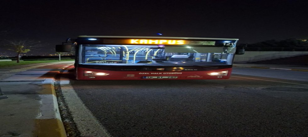 Büyükşehirden öğrencileri sevindiren ulaşım hizmeti