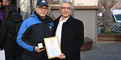  37 kez kan bağışlayan zabıtaya Kızılay’dan ödü