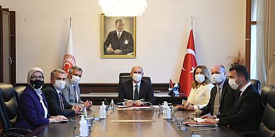 5 VEKİL AYVALIK İÇİN BAKANLA GÖRÜŞTÜ