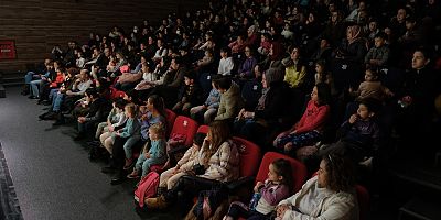 ALTIEYLÜL YARIYIL TİYATRO ŞENLİĞİ BAŞLADI