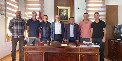 AYVALIK’TA İŞÇİLER MUTLU