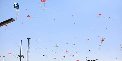 BANDIRMA BELEDİYESİ 23 NİSAN’DA ÇOCUKLARIN YÜZÜNÜ GÜLDÜRDÜ