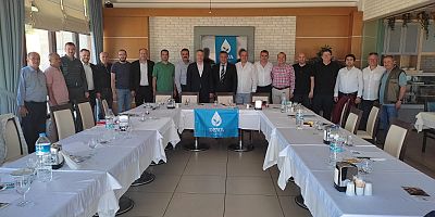 DEVA PARTİSİ 22. İLÇE BAŞKANLARI TOPLANTISI BANDIRMADA GERÇEKLEŞTİRİLDİ