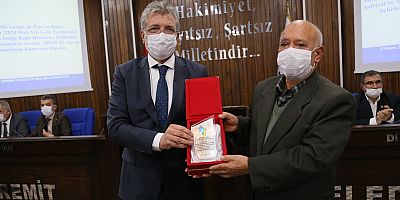  EDREMİT BELEDİYESİ'NDEN İZMİR KAHRAMANLARINA VEFA