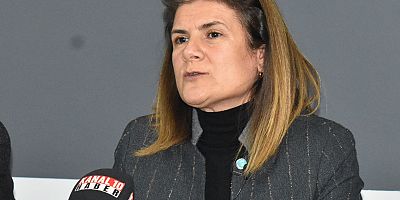 GELİYORUZ-TELAŞINIZ BUNDANDIR”
