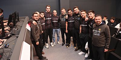 Gençlerin Başkanı Yücel Yılmaz