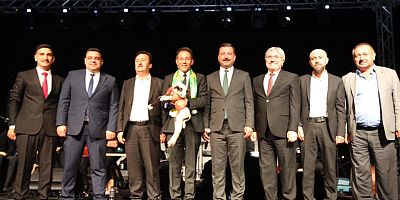 İVRİNDİ’DE MUSTAFA YILDIZDOĞAN RÜZGARI ESTİ