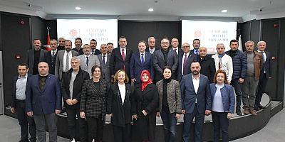 KARESİ BELEDİYESİ DÖNEMİN SON TOPLANTISINI YAPTI