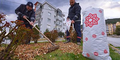 KARESİ’DE DOĞADAN GELEN DOĞAYLA BULUŞUYOR