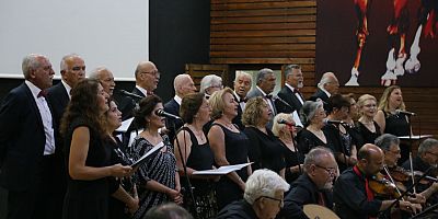 KLARNET VİRTÜÖZÜ ŞÜKRÜ TUNAR EDREMİT’TE ANILDI