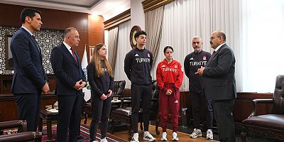 Riyad 2025’te Balıkesir’i Gururlandıran Sporculara Vali Ustaoğlu’ndan Tebrik