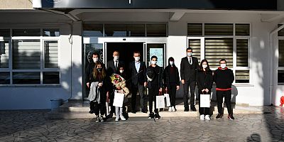 ŞAMPİYON ESKRİMCİLERDEN ZİYARET