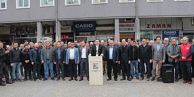 SÜT ÜRETİCİSİ MEYDANDA HAYKIRDI