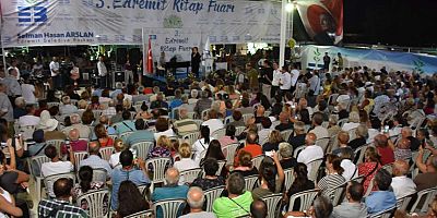 TÜRKİYE EDREMİT’TE KİTAPLA BULUŞUYOR!