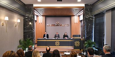 Vali Şıldak Aile ve Sosyal Hizmetler İl Müdürlüğünün Çalışmalarını Değerlendirdi