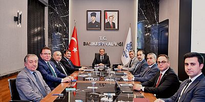 Vali Şıldak İlçelerin 2022 Yılı Çalışmalarını Değerlendirdi