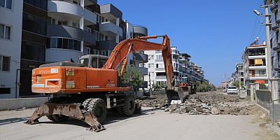 Yol çalışmaları devam ediyor
