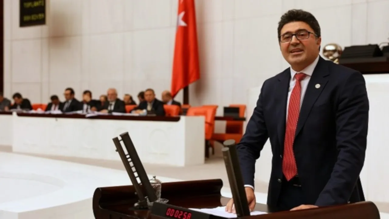 ZEYTİNİ MADENCİLERE PEŞKEŞ ÇEKİYORLAR